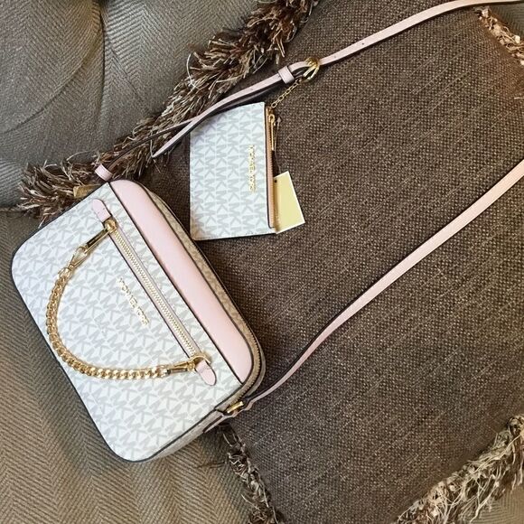 MICHAEL KORS JET SET CROSSBODY AND COIN POUCH SET - Picture 1 of 5